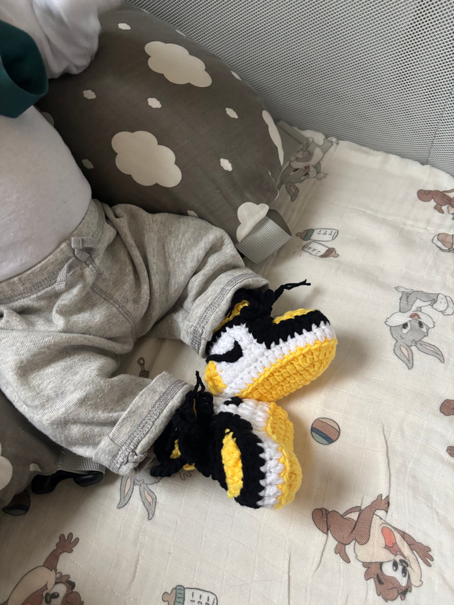 AJ1 “Yellow Toe” Style Knitties